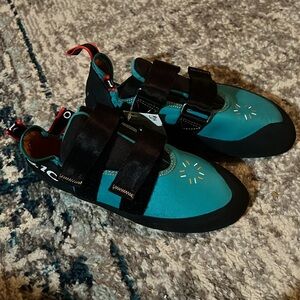 Five Ten ANASAZI LV Climbing Shoes Aqua/black/red Women's Size 9.5 m